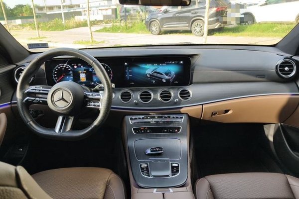 Mercedes-Benz E-Class 2023, 33800 км, за 48863 USD - фото 21