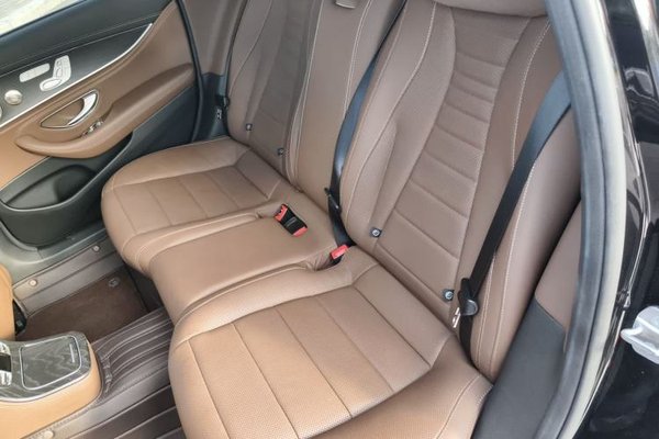 Mercedes-Benz E-Class 2023, 33800 км, за 48863 USD - фото 29