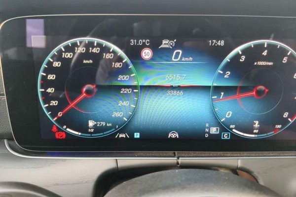 Mercedes-Benz E-Class 2023, 33800 км, за 48863 USD - фото 24