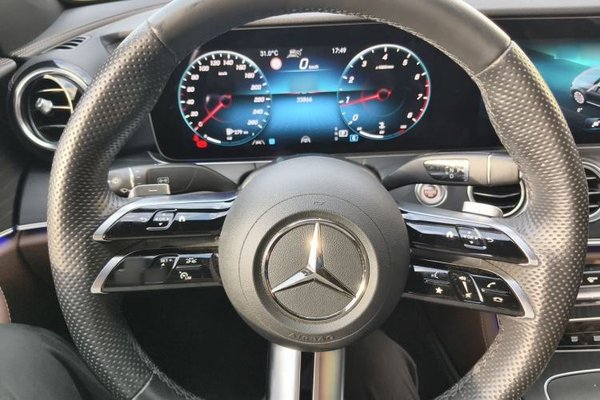 Mercedes-Benz E-Class 2023, 33800 км, за 48863 USD - фото 22