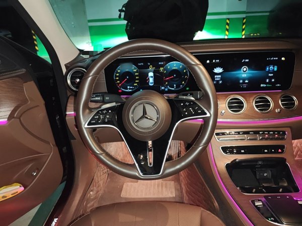 Mercedes-Benz E-Class 2023, 42900 км, за 50352 USD - фото 11