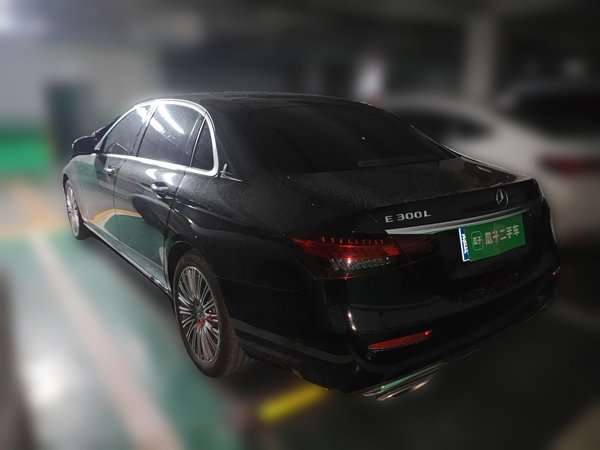 Mercedes-Benz E-Class 2023, 42900 км, за 50352 USD