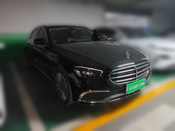 Mercedes-Benz E-Class 2023, 42900 км, за 50352 USD