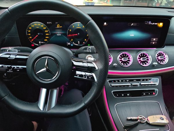 Mercedes-Benz E-Class 2023, 45500 км, за 51901 USD - фото 19