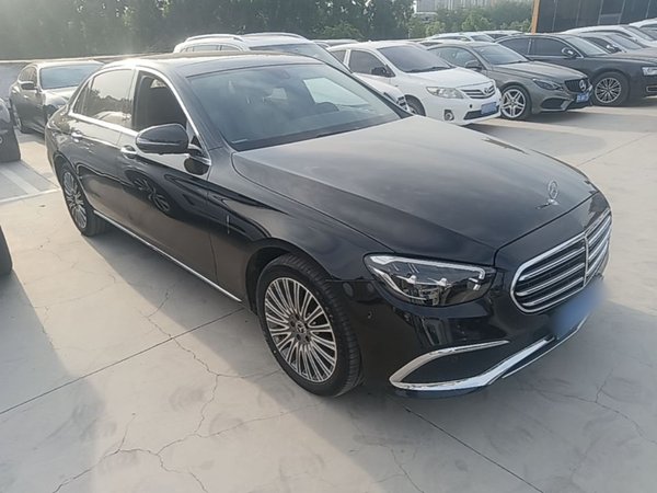 Mercedes-Benz E-Class 2023, 53700 км, за 43675 USD