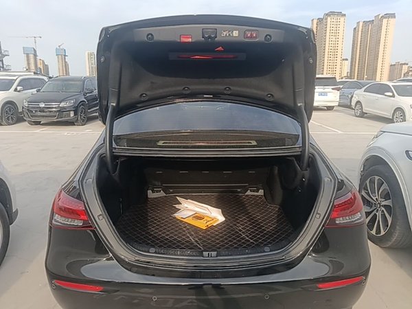 Mercedes-Benz E-Class 2023, 53700 км, за 43675 USD - фото 22