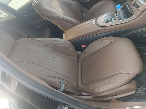Mercedes-Benz E-Class 2023, 53700 км, за 43675 USD - фото 23
