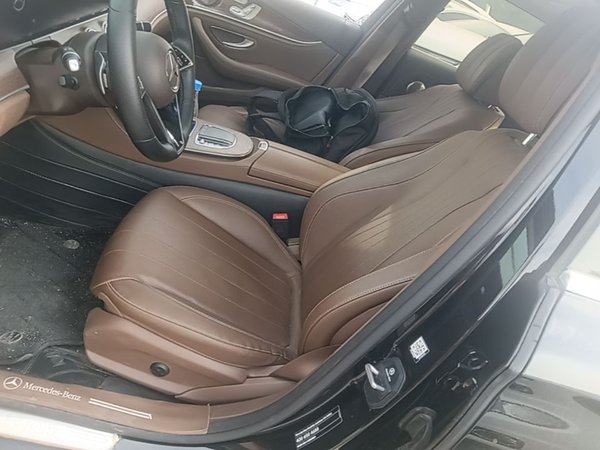 Mercedes-Benz E-Class 2023, 53700 км, за 43675 USD - фото 18