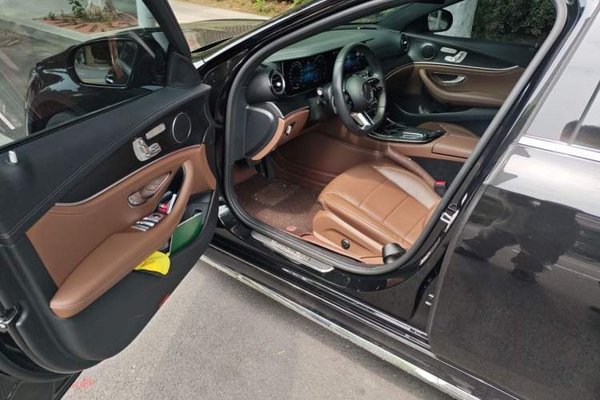 Mercedes-Benz E-Class 2023, 60199 км, за 39648 USD - фото 16