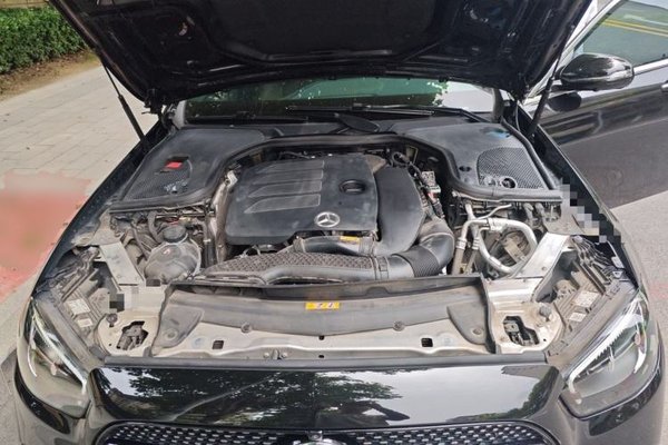 Mercedes-Benz E-Class 2023, 60199 км, за 39648 USD - фото 21