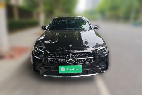 Mercedes-Benz E-Class 2023, 60199 км, за 39648 USD