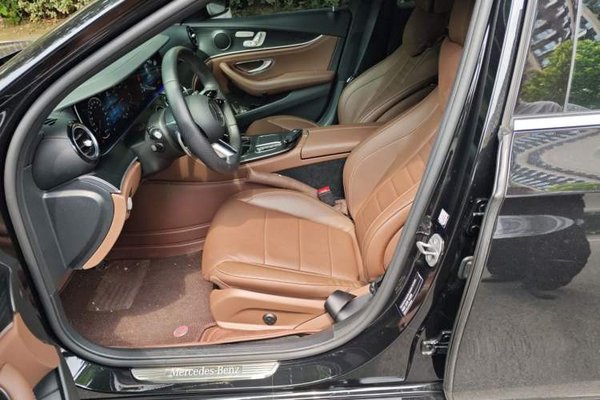 Mercedes-Benz E-Class 2023, 60199 км, за 39648 USD - фото 15