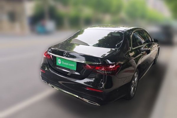 Mercedes-Benz E-Class 2023, 60199 км, за 39648 USD - фото 6