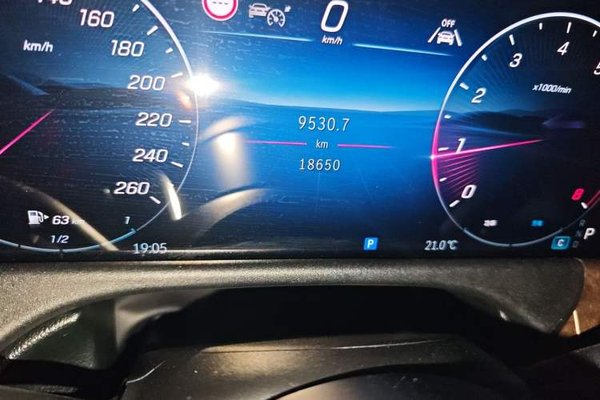 Mercedes-Benz E-Class 2024, 18600 км, за 48149 USD - фото 12