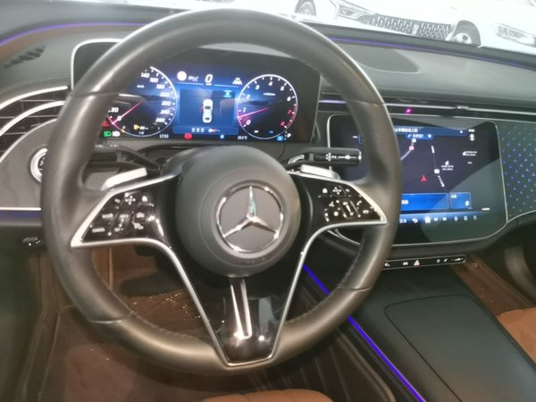 Mercedes-Benz E-Class 2024, 22700 км, за 52316 USD - фото 14