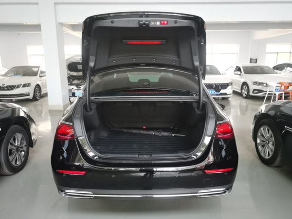 Mercedes-Benz E-Class 2024, 22700 км, за 52316 USD - фото 22