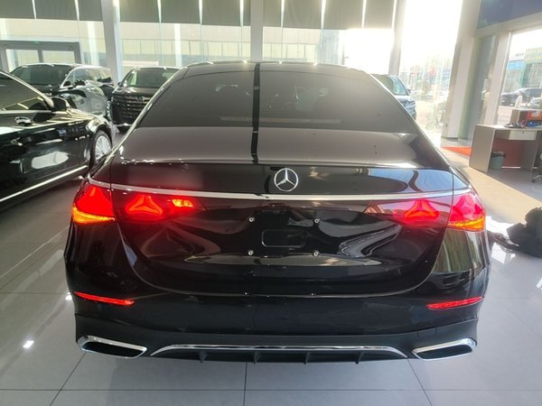 Mercedes-Benz E-Class 2024, 29600 км, за 51169 USD