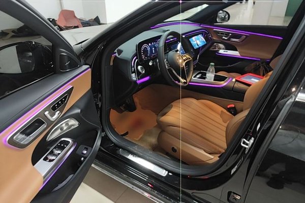 Mercedes-Benz E-Class 2025, 12900 км, за 58587 USD