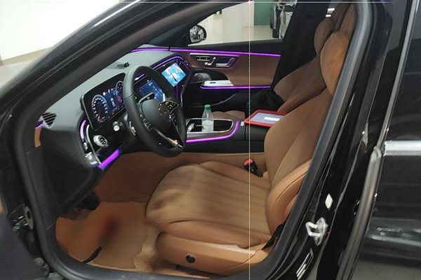 Mercedes-Benz E-Class 2025, 12900 км, за 58587 USD - фото 23