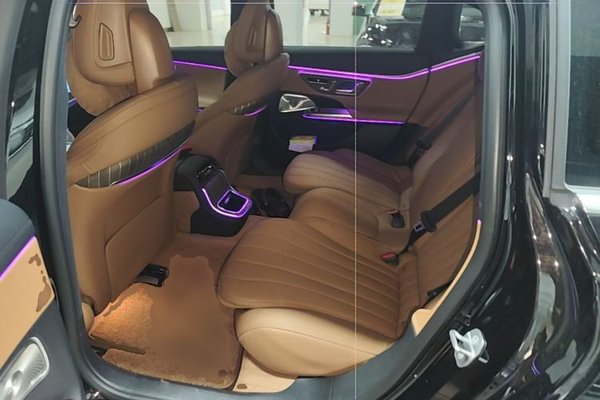Mercedes-Benz E-Class 2025, 12900 км, за 58587 USD