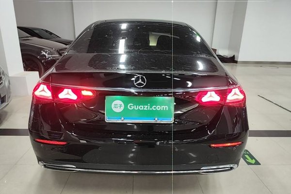 Mercedes-Benz E-Class 2025, 12900 км, за 58587 USD - фото 10