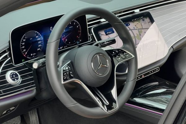 Mercedes-Benz E-Class 2025, 19000 км, за 48209 USD - фото 20