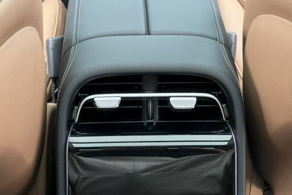 Mercedes-Benz E-Class 2025, 19000 км, за 48209 USD - фото 10
