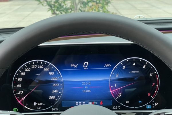 Mercedes-Benz E-Class 2025, 19000 км, за 48209 USD - фото 8