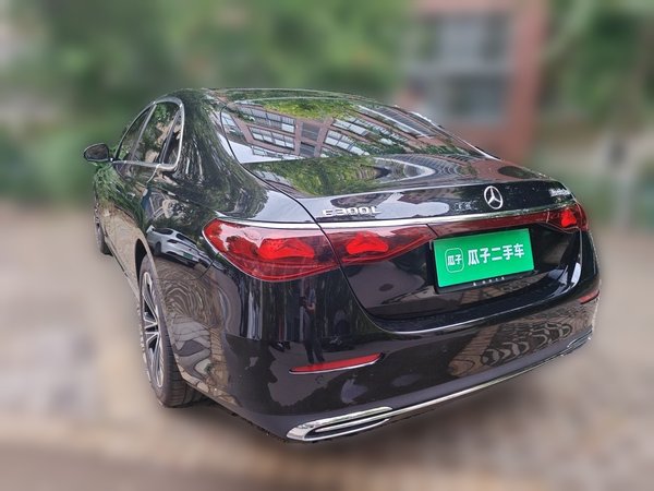 Mercedes-Benz E-Class 2025, 6700 км, за 61905 USD