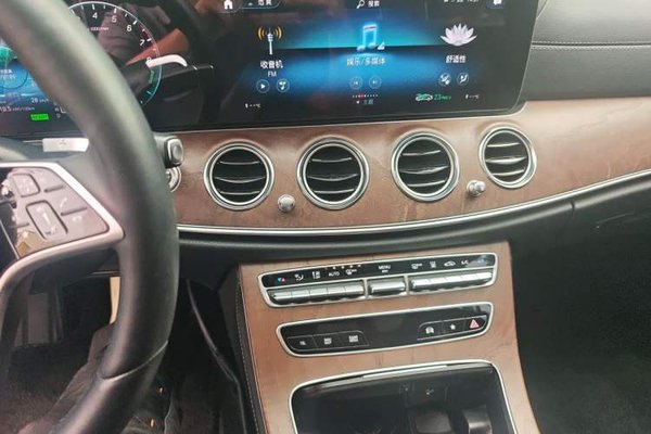 Mercedes-Benz E-Class New Energy 2021, 78100 км, за 34708 USD - фото 13