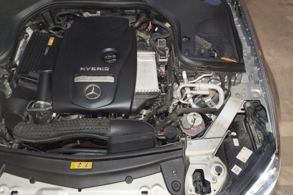 Mercedes-Benz E-Class New Energy 2021, 83000 км, за 30163 USD - фото 22