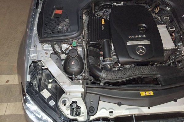 Mercedes-Benz E-Class New Energy 2021, 83000 км, за 30163 USD - фото 23