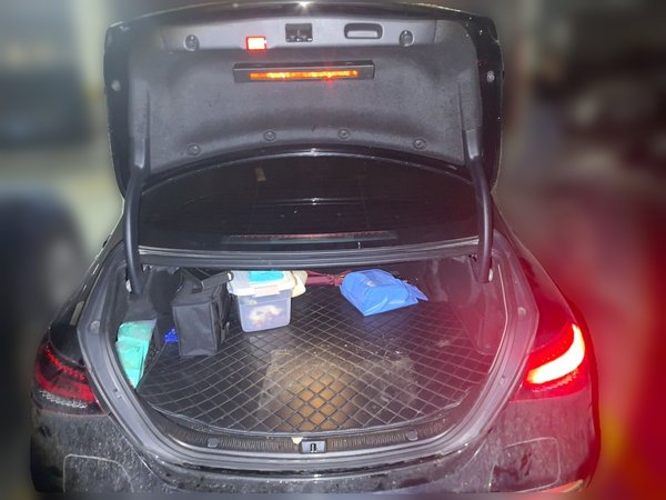 Mercedes-Benz E-Class New Energy 2022, 65100 км, за 31655 USD - фото 19