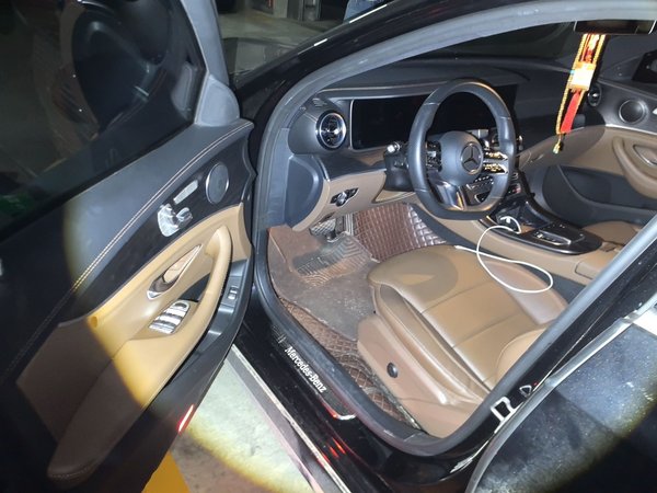 Mercedes-Benz E-Class New Energy 2022, 65100 км, за 31655 USD - фото 13