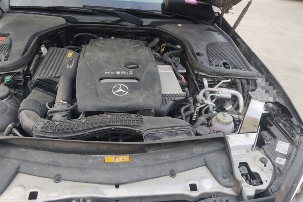 Mercedes-Benz E-Class New Energy 2023, 56300 км, за 33920 USD - фото 7