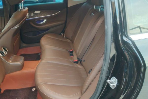 Mercedes-Benz E-Class New Energy 2023, 56300 км, за 33920 USD