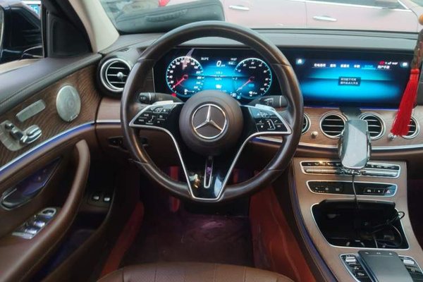 Mercedes-Benz E-Class New Energy 2023, 56300 км, за 33920 USD - фото 24