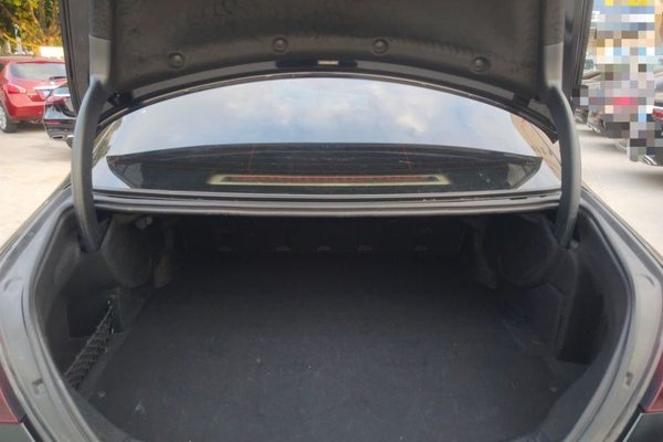 Mercedes-Benz E-Class New Energy 2023, 56300 км, за 33920 USD