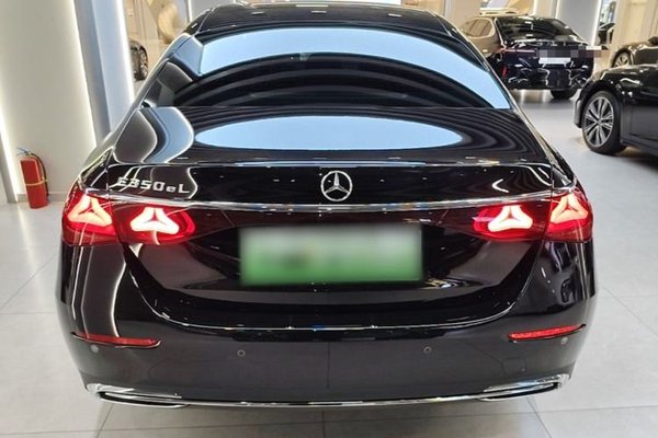 Mercedes-Benz E-Class New Energy 2024, 20000 км, за 51193 USD