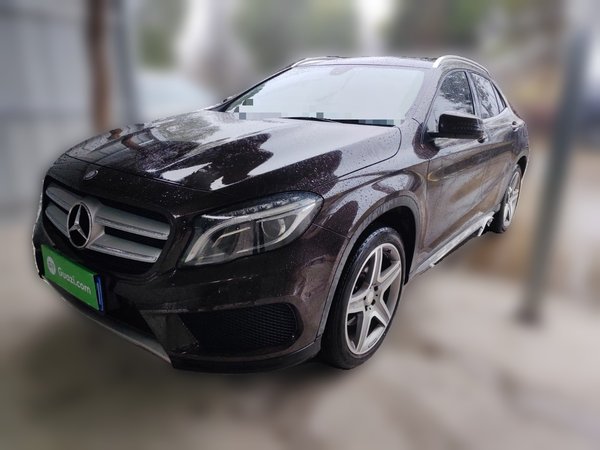 Mercedes-Benz GLA · 2015 год