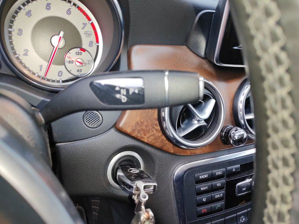 Mercedes-Benz GLA 2015, 115800 км, за 9779 USD - фото 15