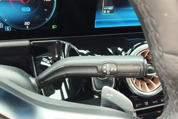 Mercedes-Benz EQA 2022, 98400 км, за 16188 USD - фото 12