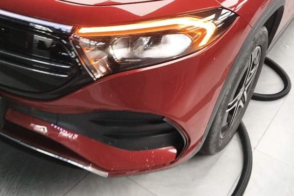 Mercedes-Benz EQA 2022, 98400 км, за 16188 USD