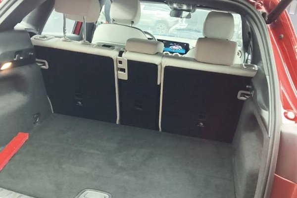 Mercedes-Benz EQA 2022, 98400 км, за 16188 USD - фото 18