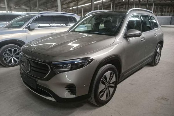 Mercedes-Benz EQB · 2023 год