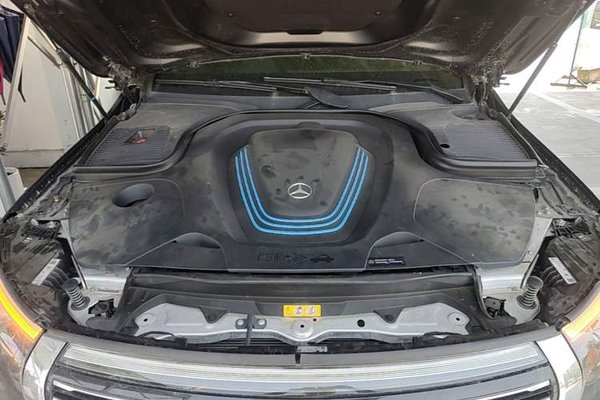 Mercedes-Benz EQC 2021, 72100 км, за 18382 USD - фото 24