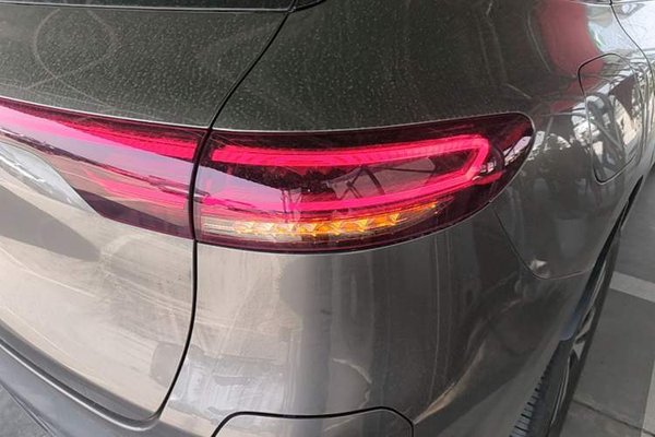 Mercedes-Benz EQC 2021, 72100 км, за 18382 USD - фото 9
