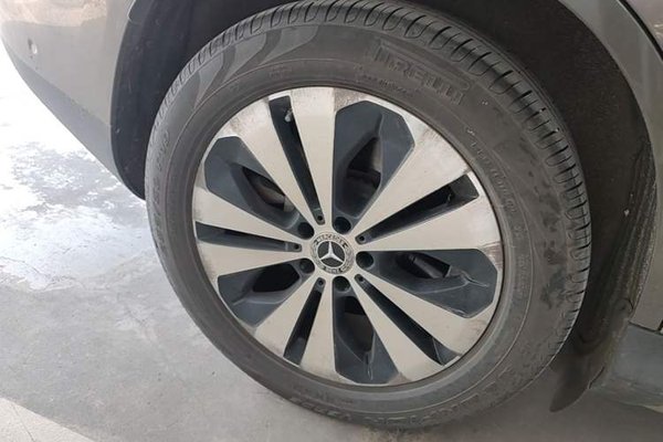 Mercedes-Benz EQC 2021, 72100 км, за 18382 USD - фото 11