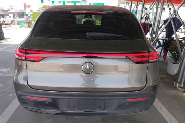 Mercedes-Benz EQC 2021, 72100 км, за 18382 USD