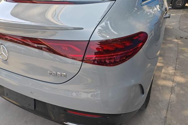 Mercedes-Benz EQE 2022, 60500 км, за 27524 USD - фото 7